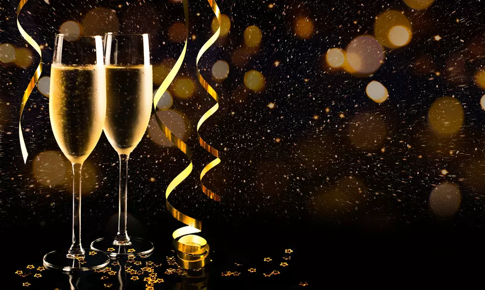 You Don’t Have to Wait ‘Til NYE to Party at M&M’s Tap & Tavern