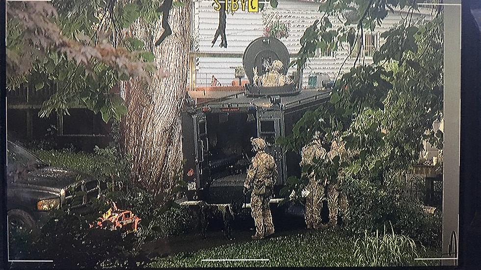 N.Y. State Police in Standoff Just Over Berkshire County Border