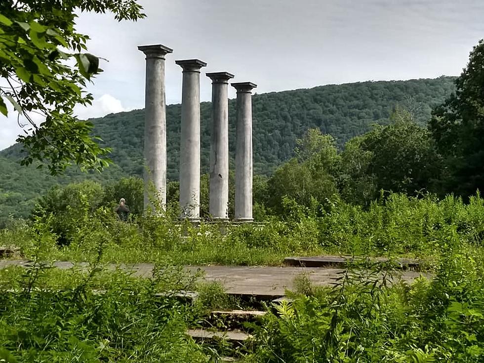 Amazing Western Massachusetts Hike Reveals Breathtaking Palace Ruins