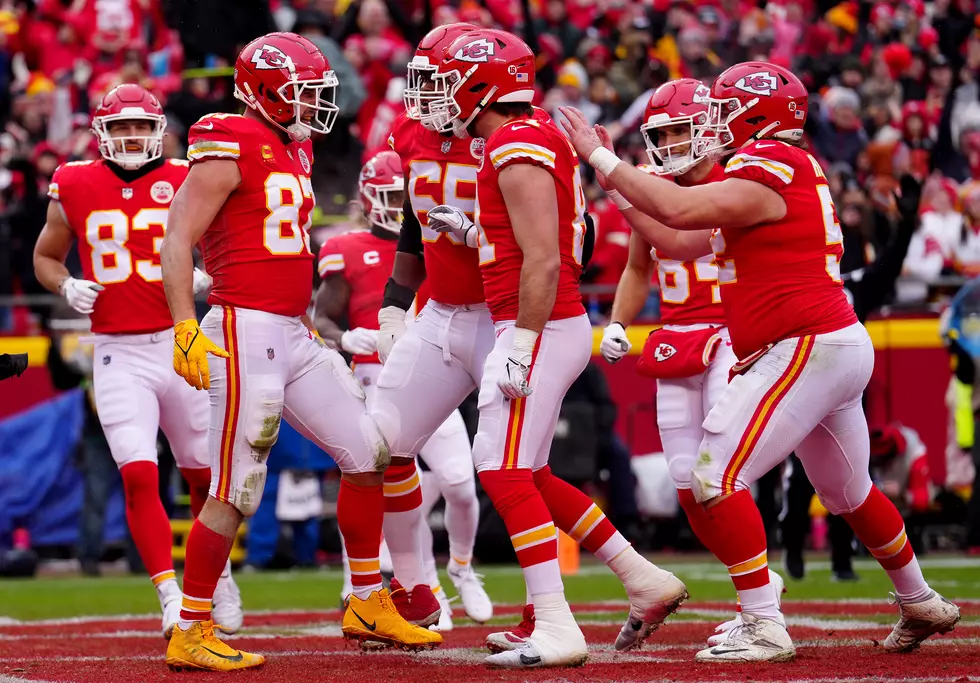 Travis Kelce Shows Love to Local Massachusetts Football Player on His Podcast
