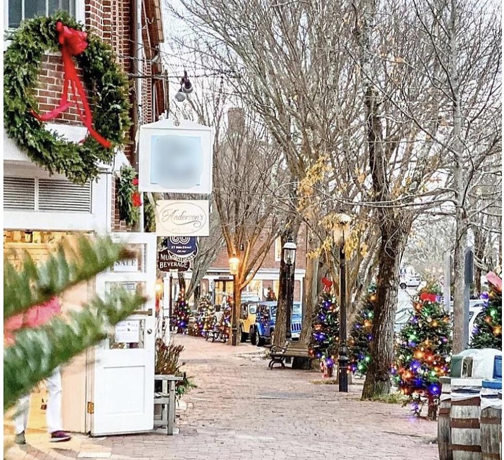 Small Massachusetts Town Named Best Christmas Town in the U.S. 