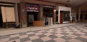 A Walk Through the Abandoned Berkshire Mall