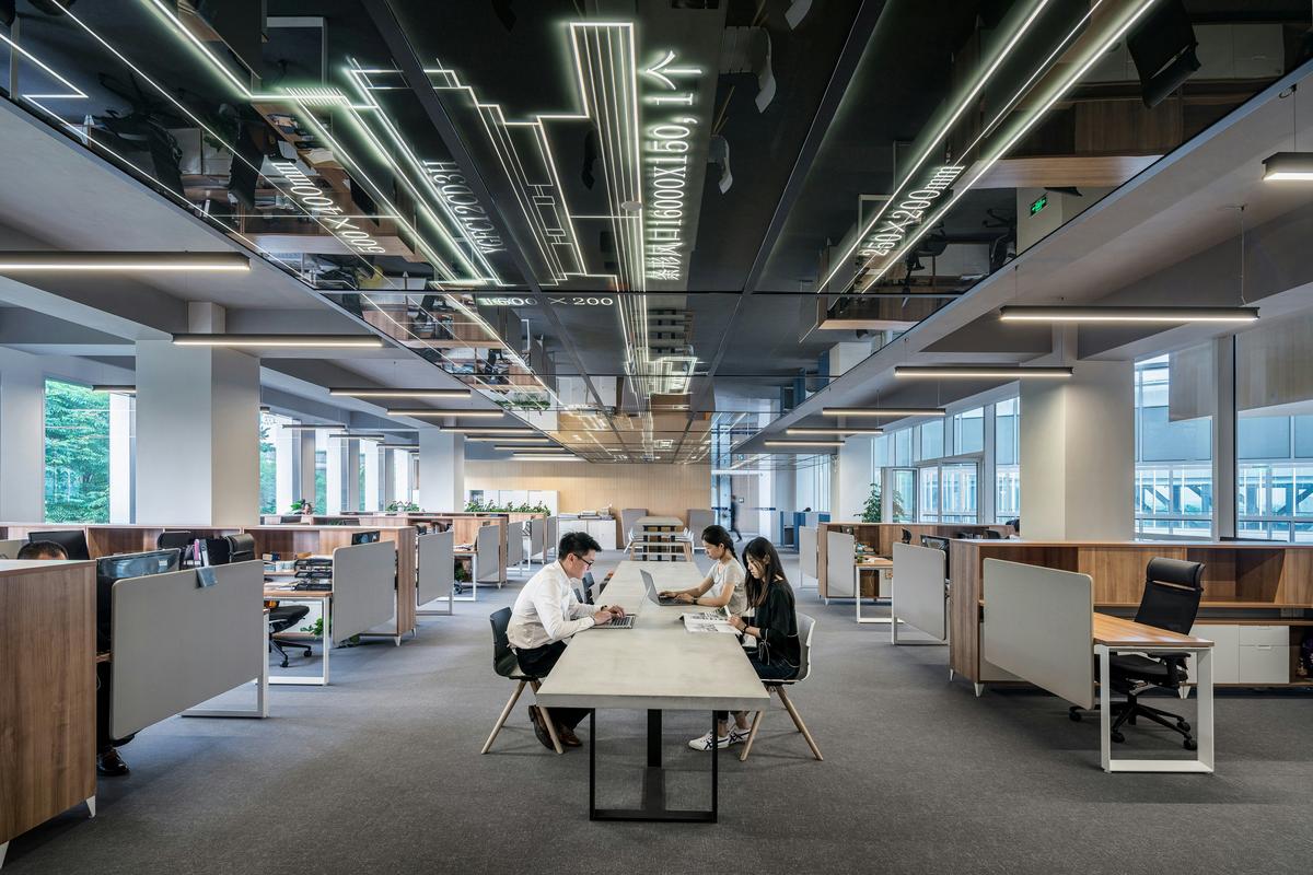 700 Jobs Move to MA as Worldwide Company Relocates Headquarters