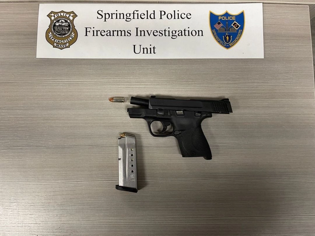 Police In The City Of Springfield Have Seized 20 Guns In photo picture photo