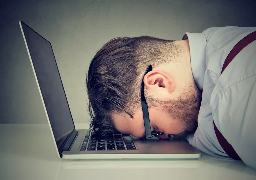 Eight Signs You&#8217;re Burnt Out at Work