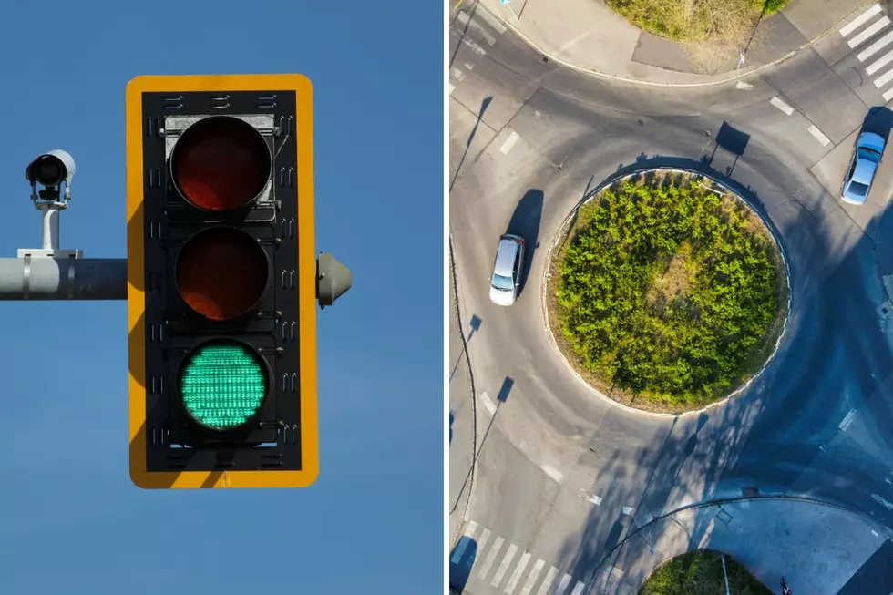 traffic light with red light