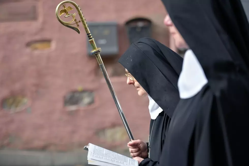 Robbing a bank dressed like a nun? What next?