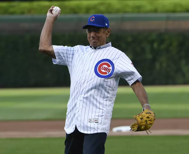 Alabama Legend Joe Namath Throws Out First Pitch At Chicago Cubs Game