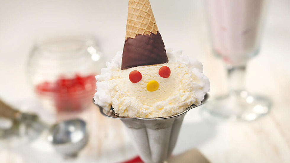 A Love Letter to Friendly&#8217;s Iconic Cone Head Sundae