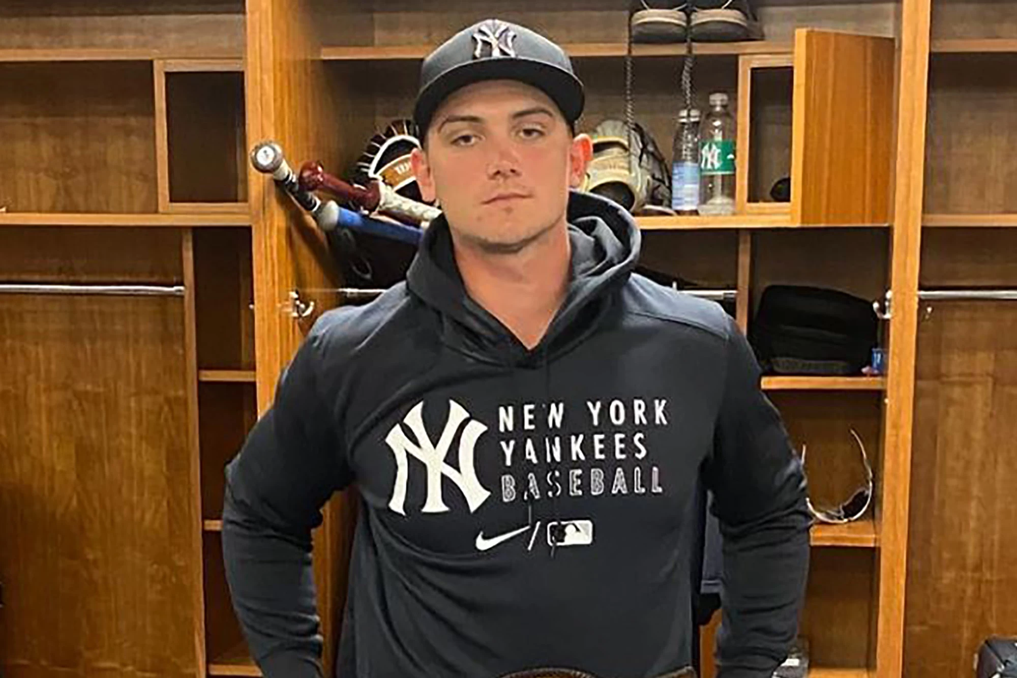Wade Boggs New York Yankees Game Used Batting Practice Jersey Boggs LOA