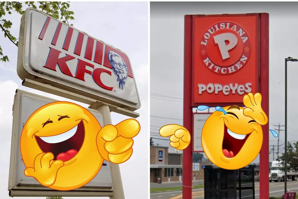 See the Funny Sign War Between Oswego KFC and the New Popeyes