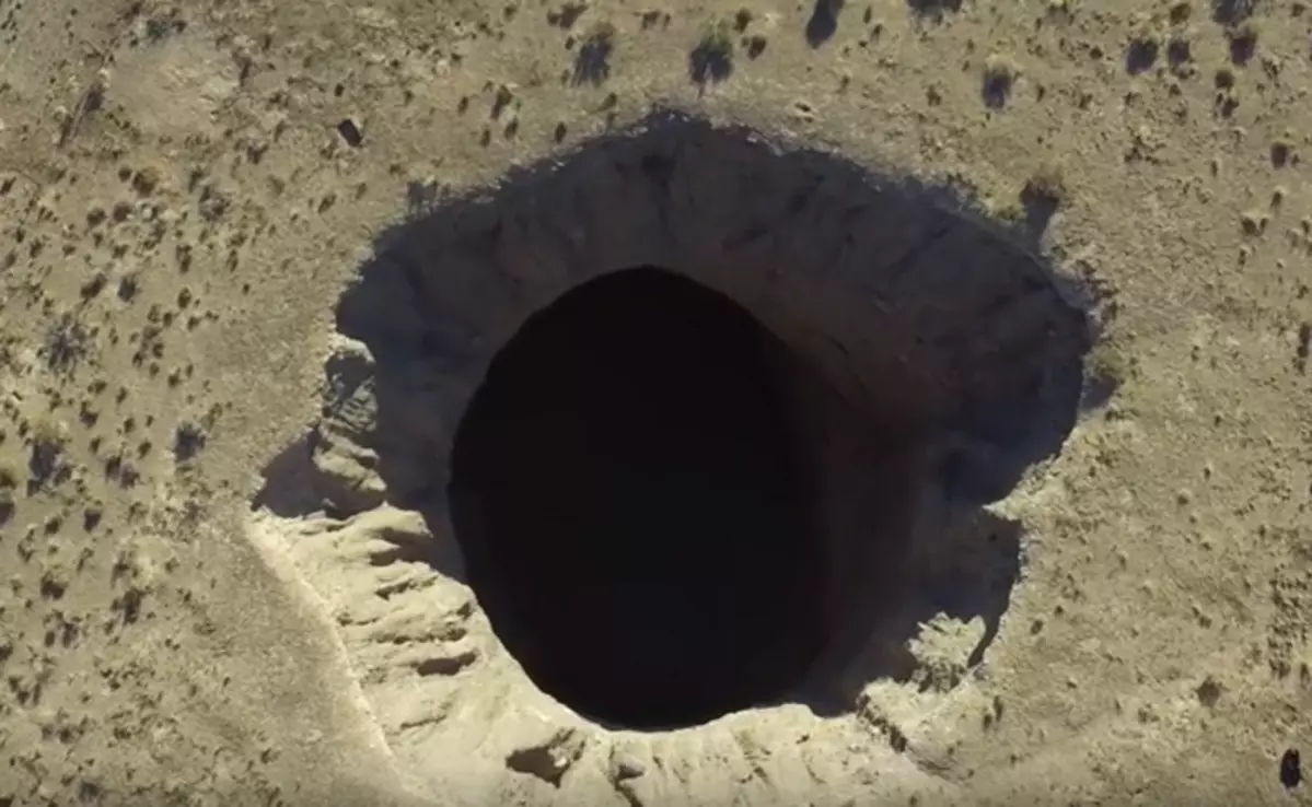 Sinkhole Drone Footage Reminds Us Not To Walk The Utah Desert at Night