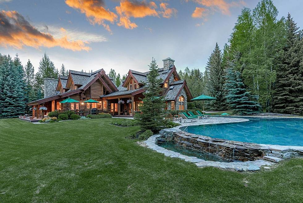 Would You Stay In This Airbnb Sun Valley Home?