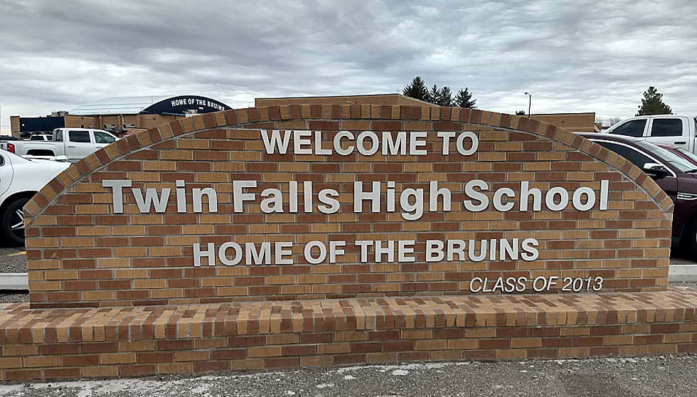 NFL Players To Help Coach All Ages Football Camp In Twin Falls