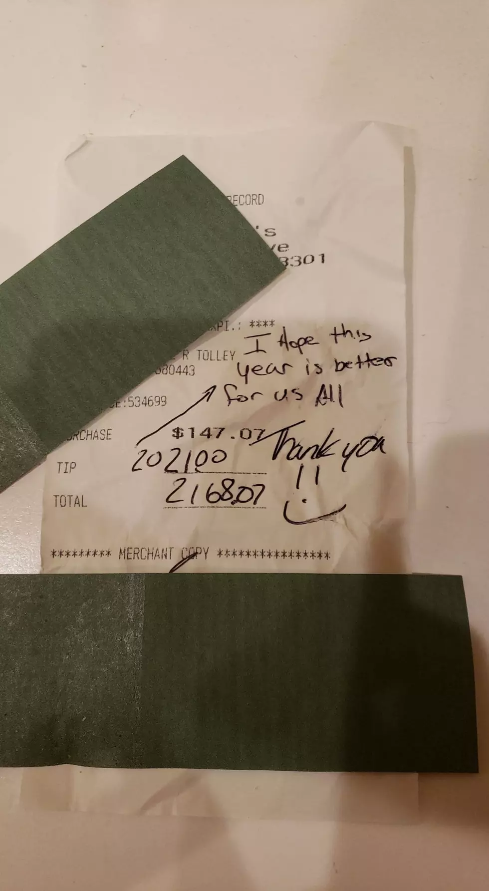 Twin Falls Server Receives $2,021 Tip From Generous Customer