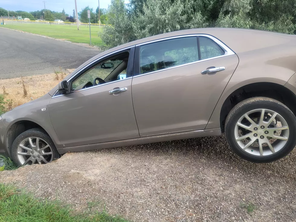 Twin Falls Driver Gets Stuck And Has To Drag Car Out Of A Canal