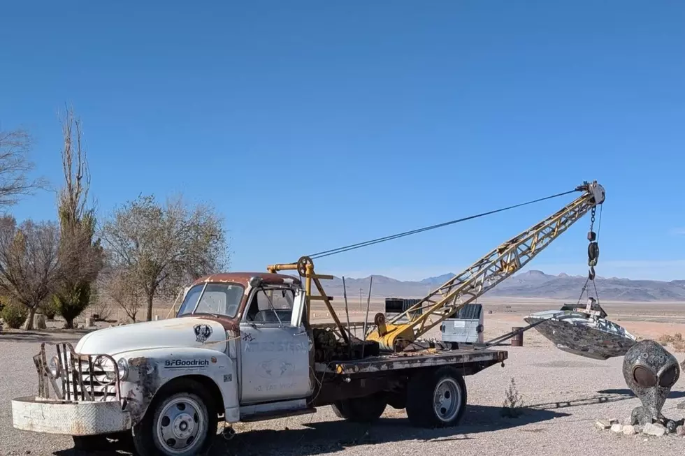WATCH: Idaho Couple Films  '400 FT' UFO Above Tree Line