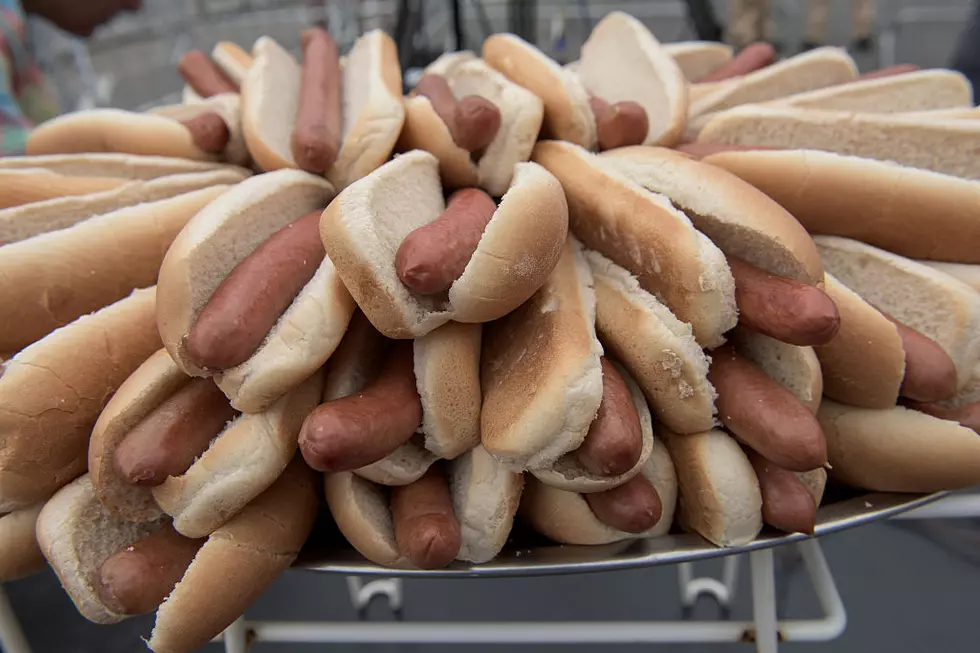 NJ Man Finishes 2nd in Hot Dog Eating Contest