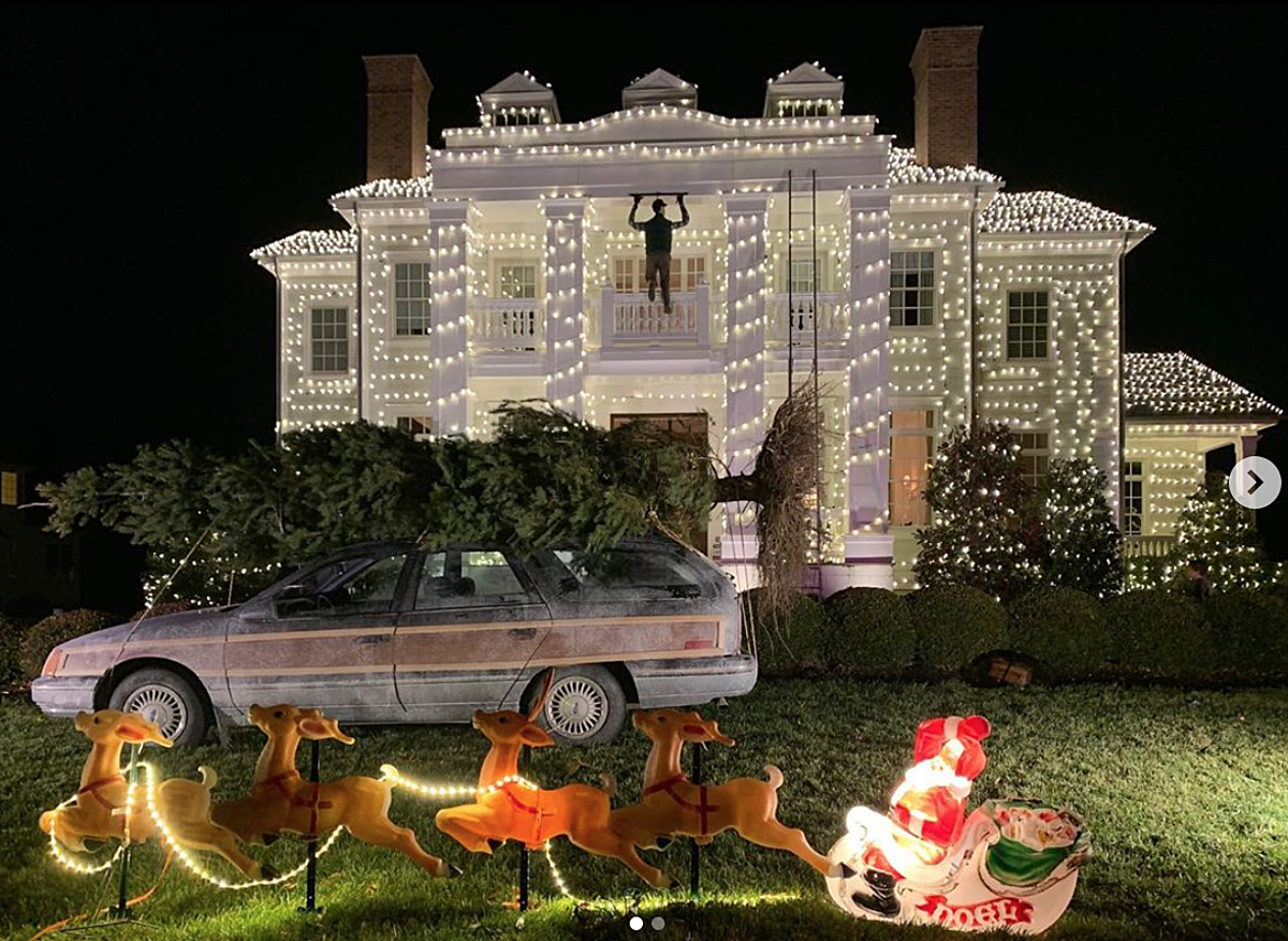  New  Jersey Home Creates Epic Griswold Family Display