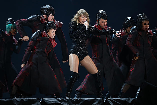 There’s A Taylor Swift Dance Party Happening in Philly This Weekend