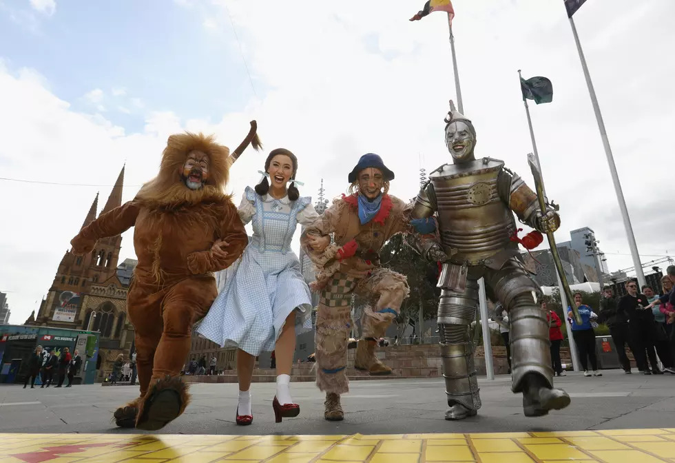 See an Outdoor Screening of &#8216;The Wizard Of Oz&#8217; at Peddler&#8217;s Village
