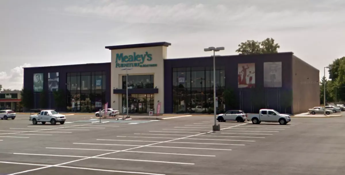 mealey's furniture store closing bedroom set