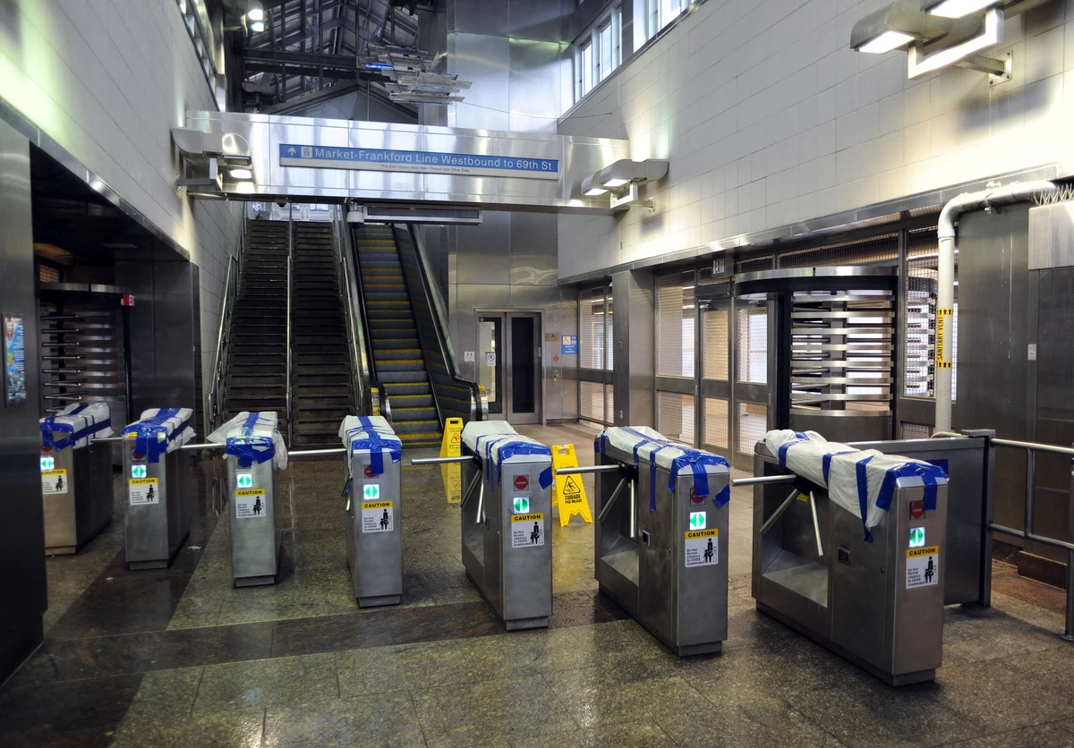 Apple & Google Pay Will Be Accepted at SEPTA Turnstiles in 2020
