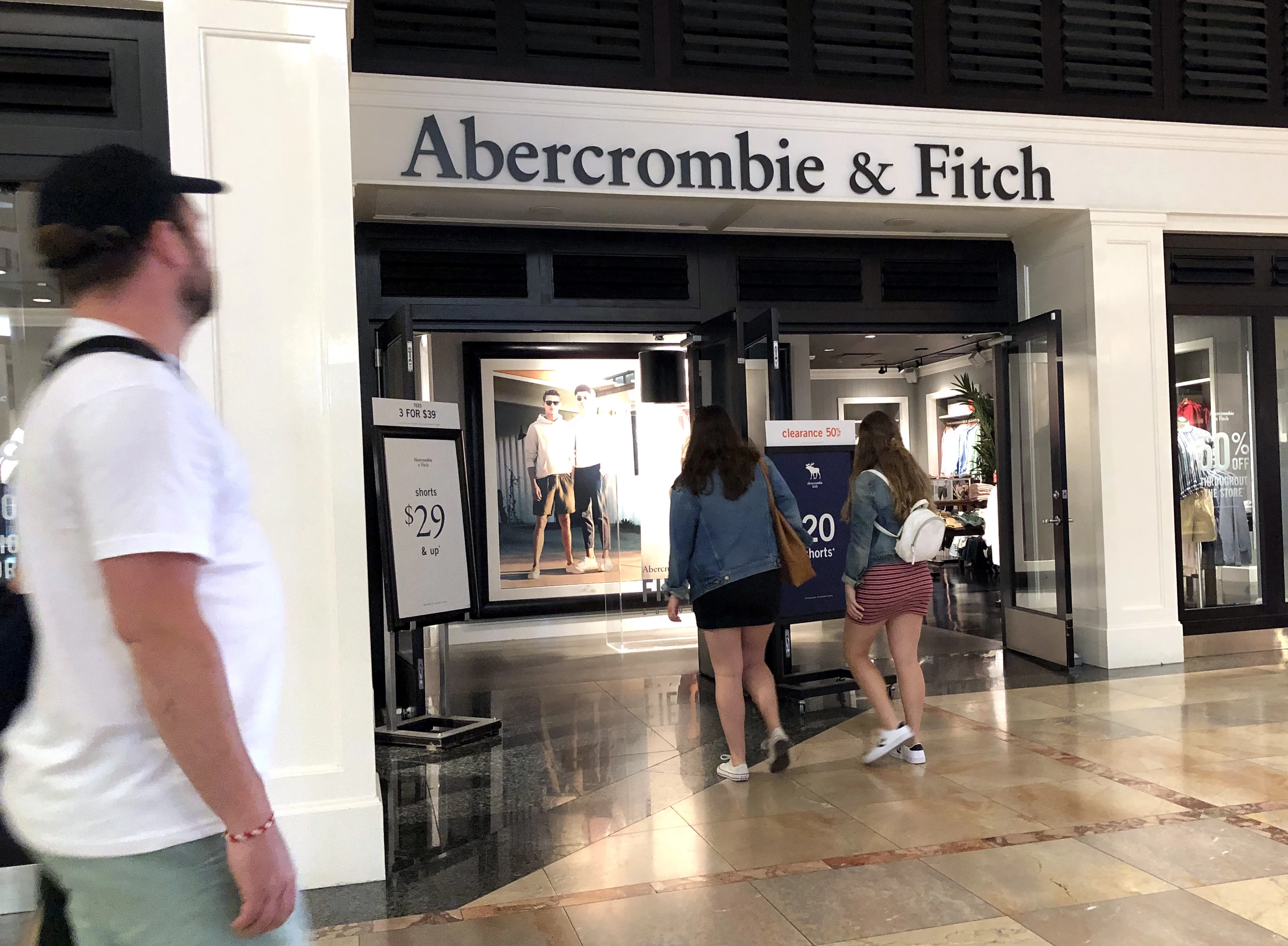 abercrombie mall
