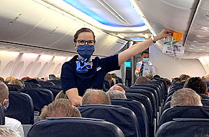 Major Airlines No Longer Serving Alcohol on Planes Amid Covid-19