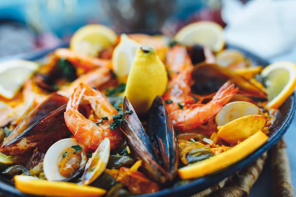 Seafood Restaurant Replaces TGI Fridays on Flemington Circle
