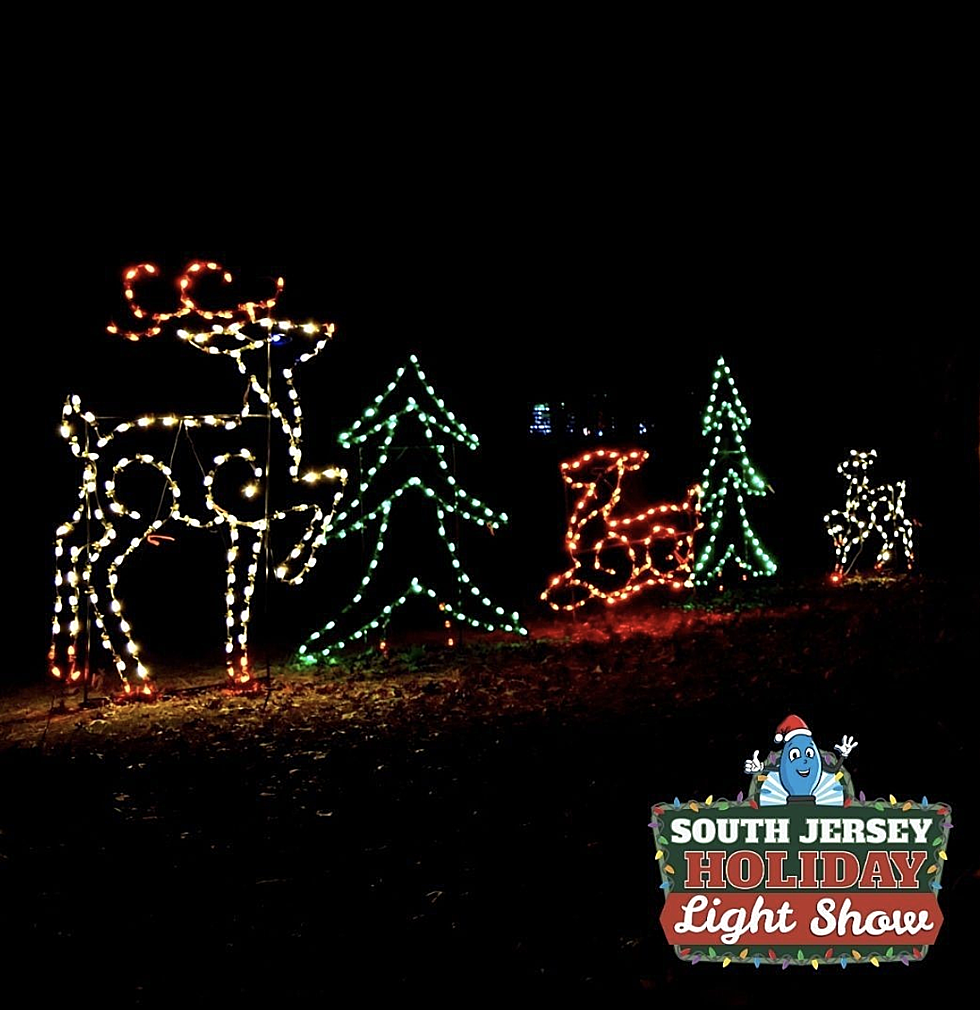 A Drive-Thru Holiday Light Show is Coming to Bridgeport Speedway