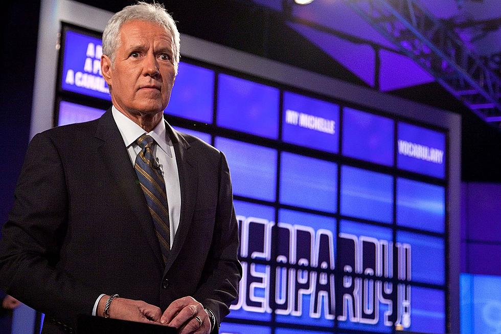 Alex Trebek’s Final ‘Jeopardy!’ Episode Will Air on Christmas Day