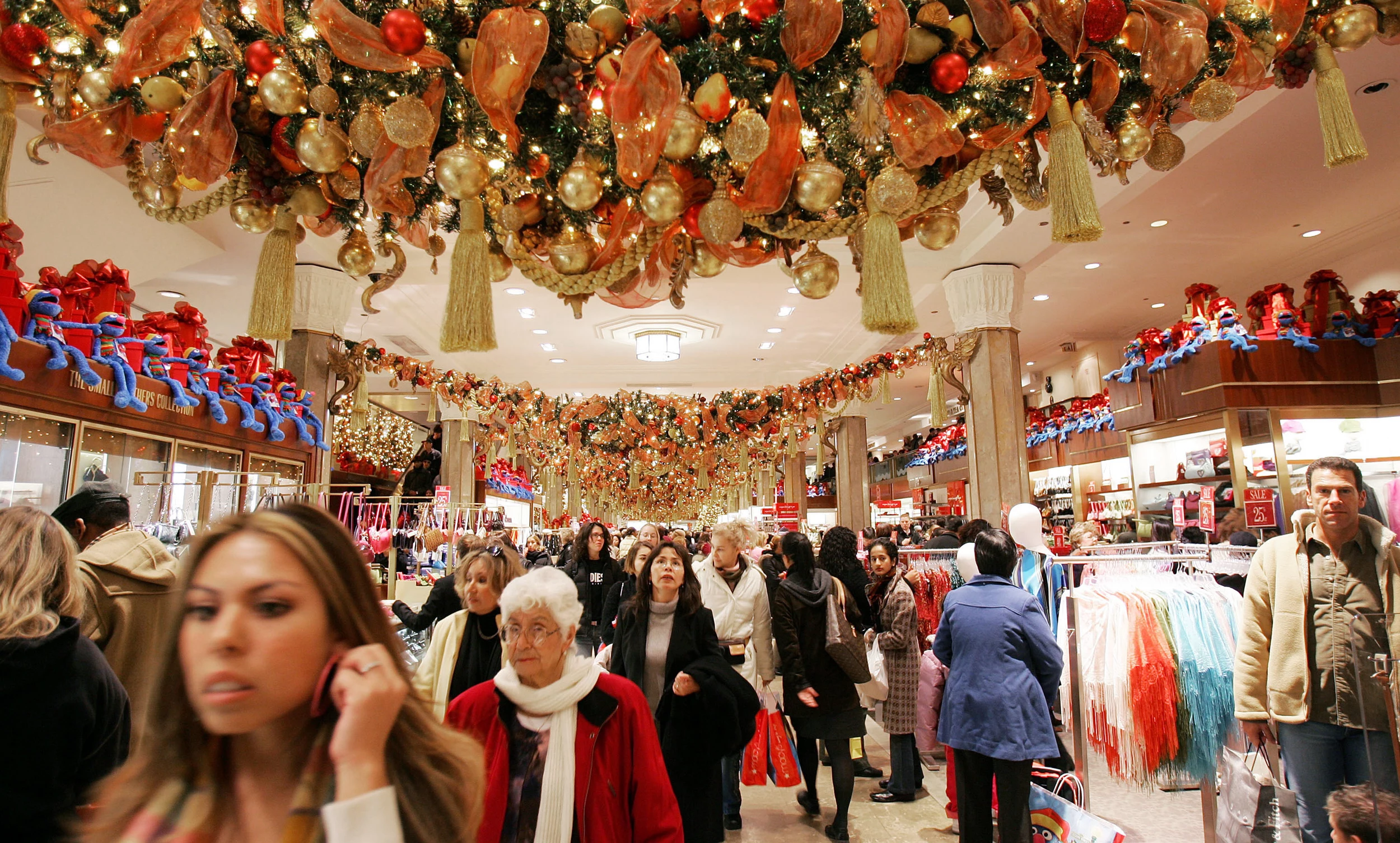 American Dream Mall Christmas Shopping Tour: Footwear, Apparel