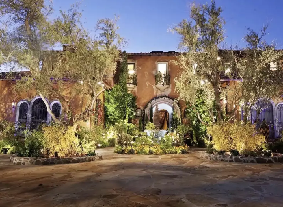 The House from The Bachelor is on AirBnB