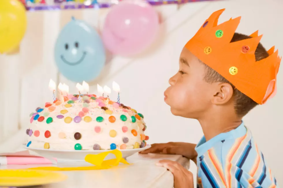 There’s a Pandemic Appropriate Way to Blow Out Birthday Candles