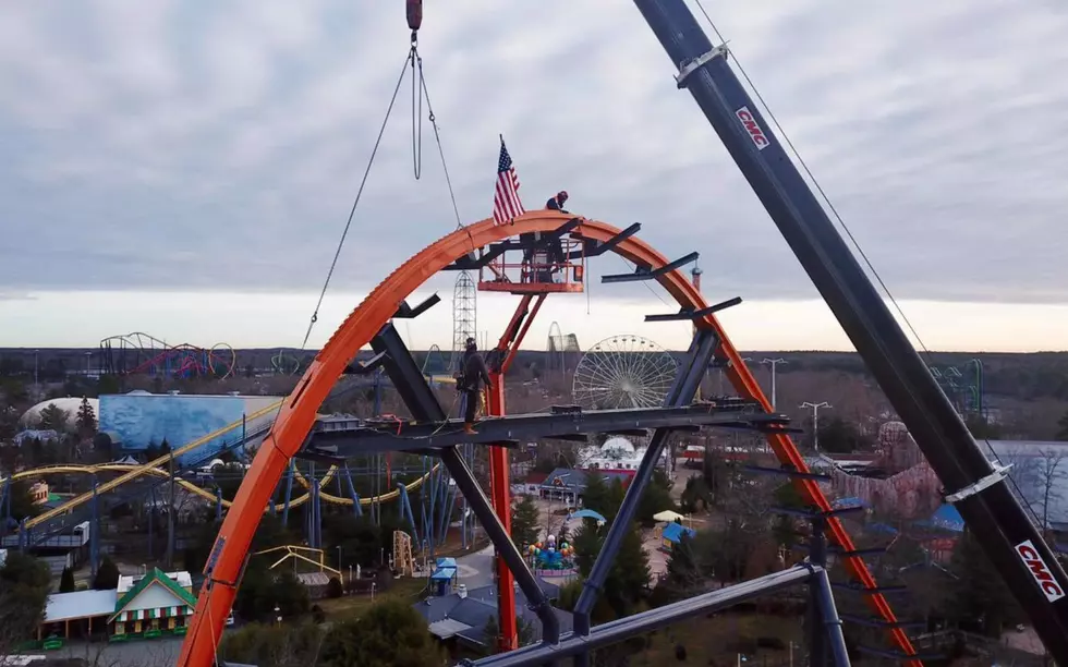 FIRST PHOTOS: Top of Six Flags&#8217; Great Adventure&#8217;s &#8216;Jersey Devil Coaster&#8217; Installed