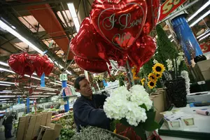 Most People Don&#8217;t Consider Valentine&#8217;s Day to be a &#8220;Real&#8221; Holiday