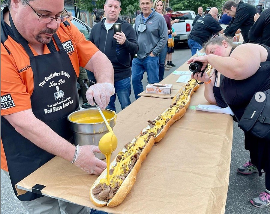 Look The World S Longest Cheesesteak Is Officially From Philly