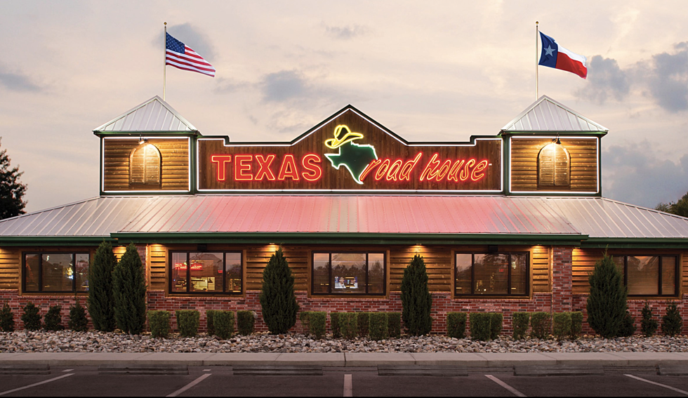 Texas Roadhouse in Hamilton Wants to Treat Teachers to Free Lunch