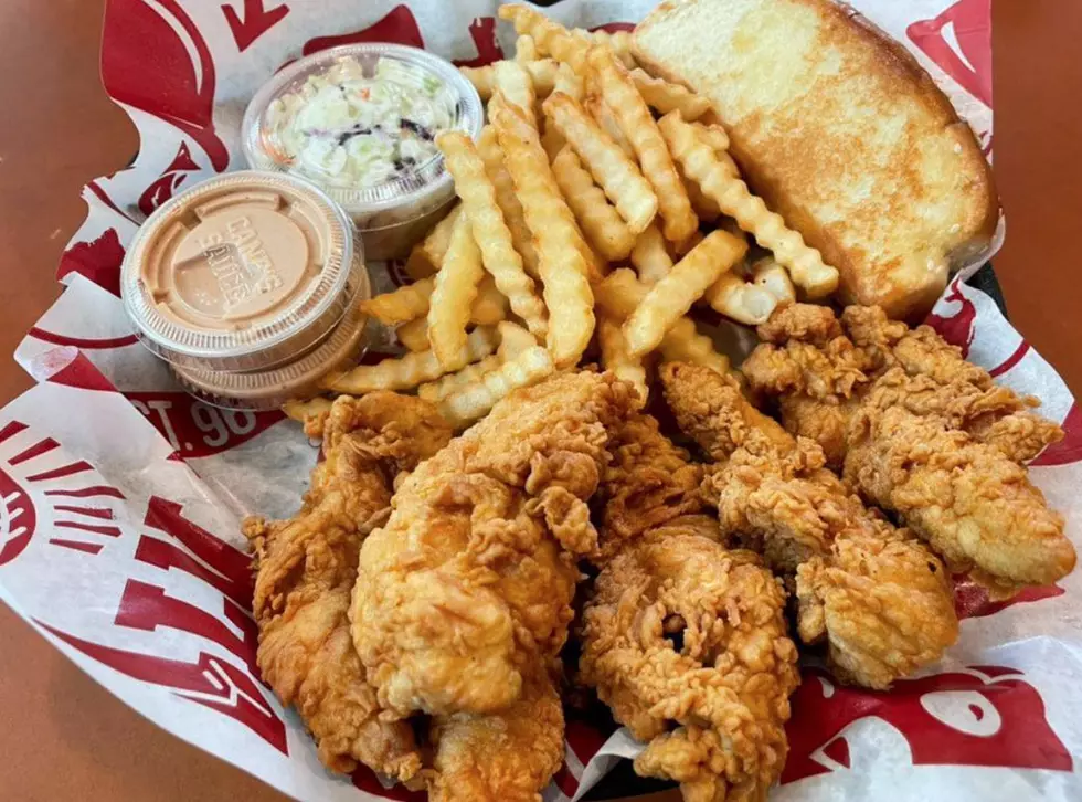 Raising Canes files plans for Seattle location