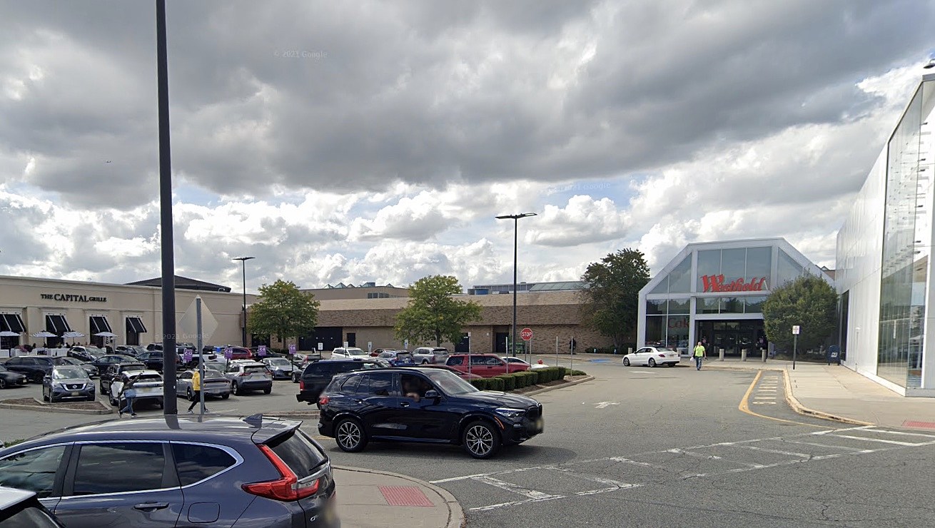 Garden State Plaza says teens to need chaperone on weekends