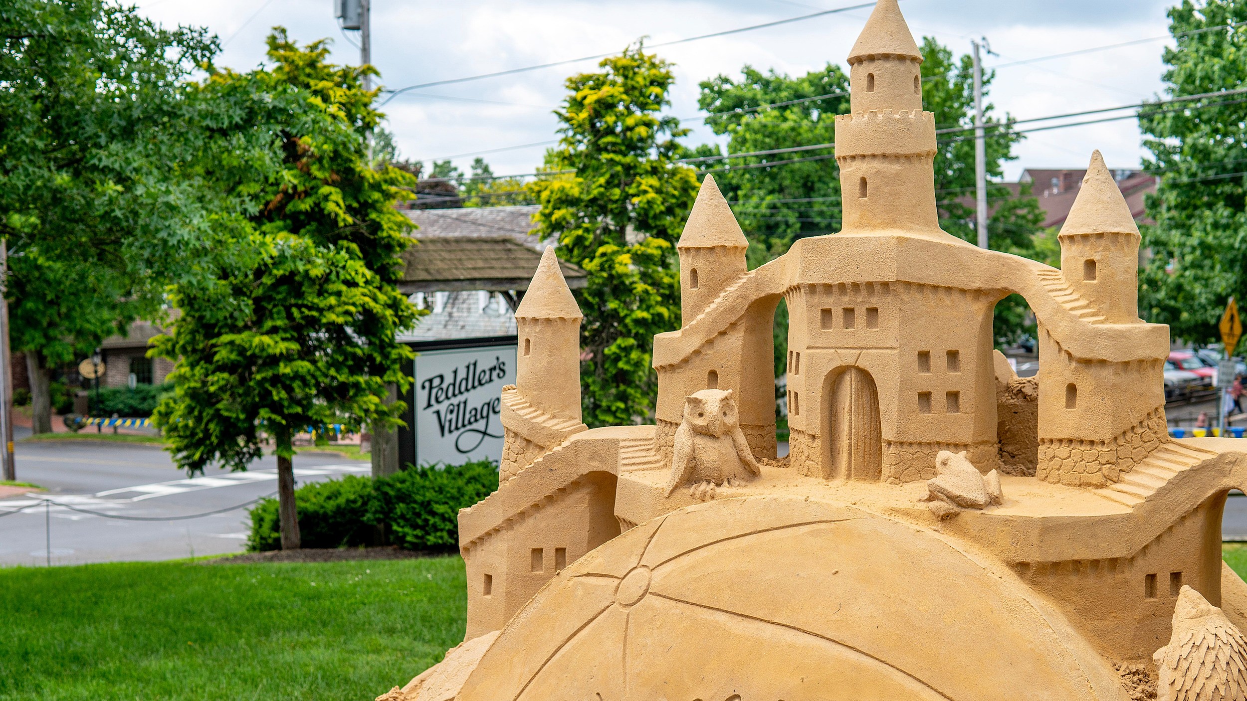 Peddler's Village to display large sand sculptures