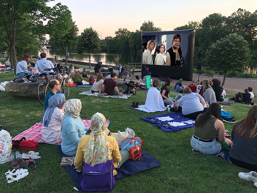 Catch an Outdoor Movie on the Schuylkill River Banks in Philly This Summer!