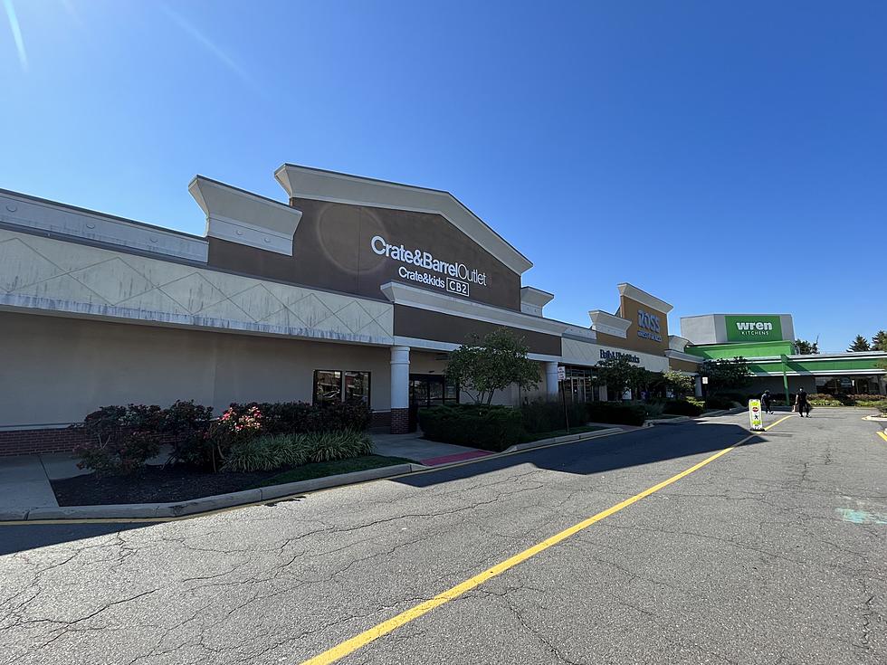 Crate & Barrel Outlet Now Open in Mercer Mall in Lawrence, NJ