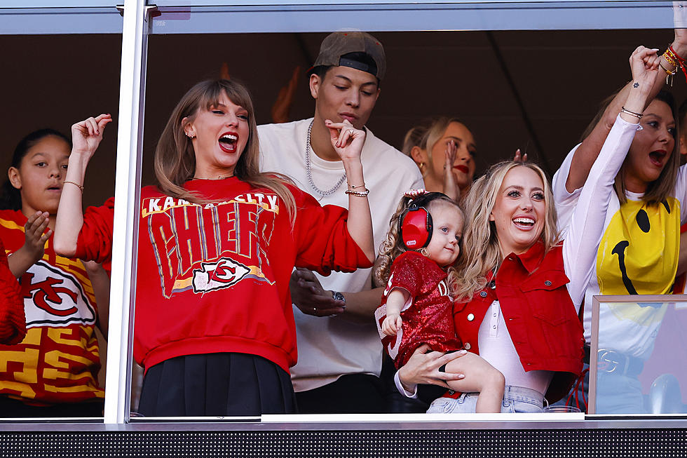 Here's Why Taylor Swift Isn't at the Chiefs vs. Eagles Game