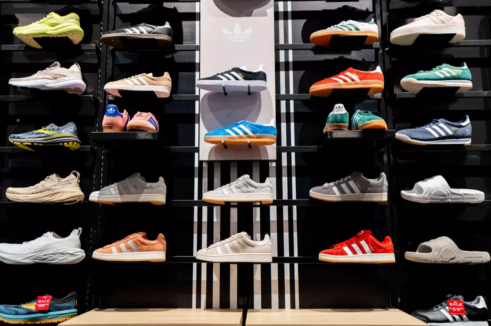 Foot Locker Reports Quarterly Earnings