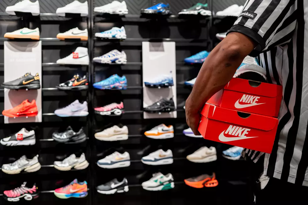 Foot Locker Reports Quarterly Earnings