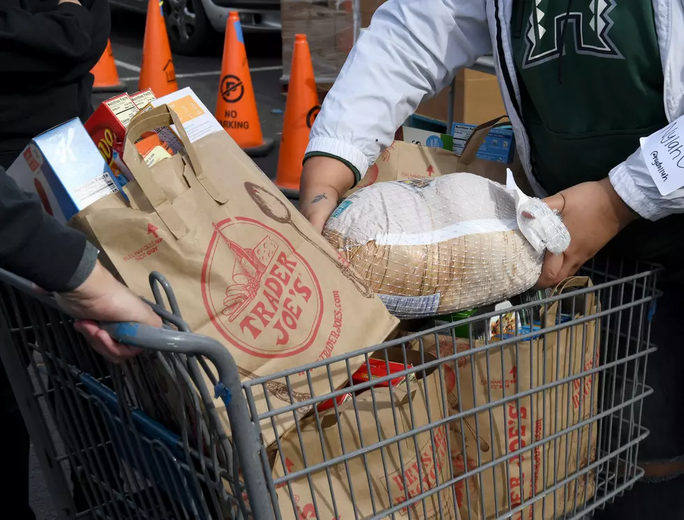 Vegas Golden Knights Distribute Thanksgiving Meals