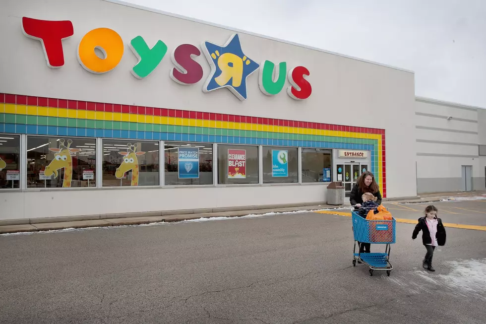 New Toys “R” Us Store Reopening in Oxford Valley, PA