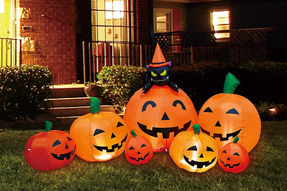 Get Into The Spooky Spirit With These Halloween Inflatables